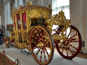 Goldene Kutsche in der Eremitage in St. Petersburg