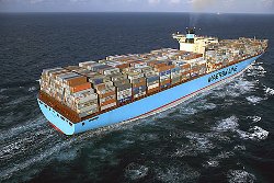 Das groesste Containerschiff - Dieemma-maersk