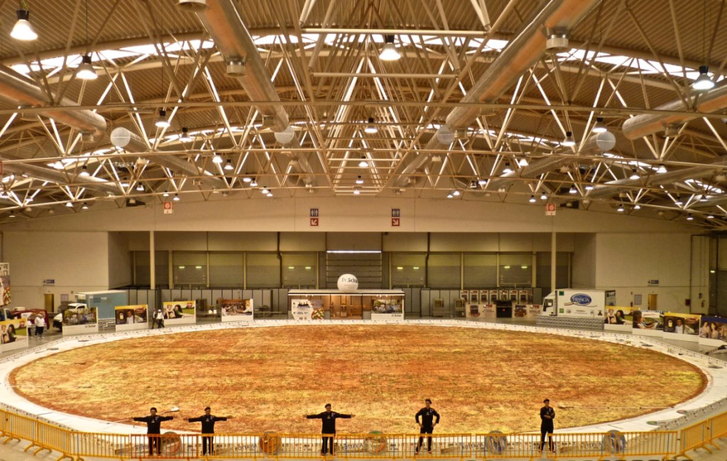 Die Größte Pizza der Welt - Wie Gross - Wie Schwer Wie Weit-Wie Hoch